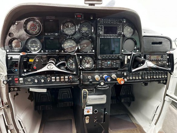 1971 CESSNA 177 Cardinal