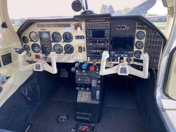 1989 MOONEY M-20J 201