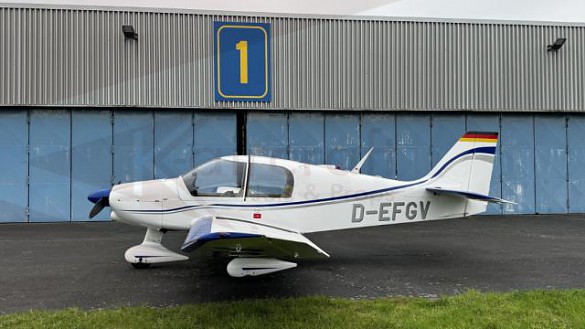 1973 ROBIN Dauphin 4 DR-400/140