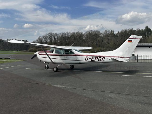 1986 CESSNA Turbo Skylane Turbo 182 R