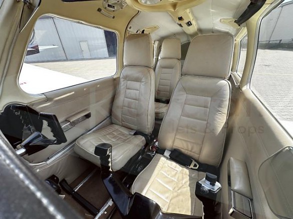 1979 PIPER PA-28RT-201T Turbo Arrow 4