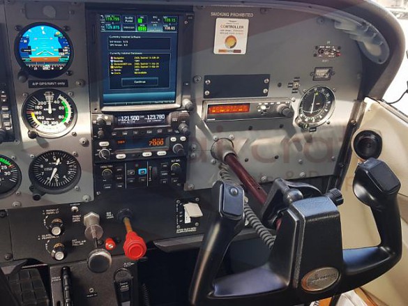2000 CESSNA Skyhawk 172SP