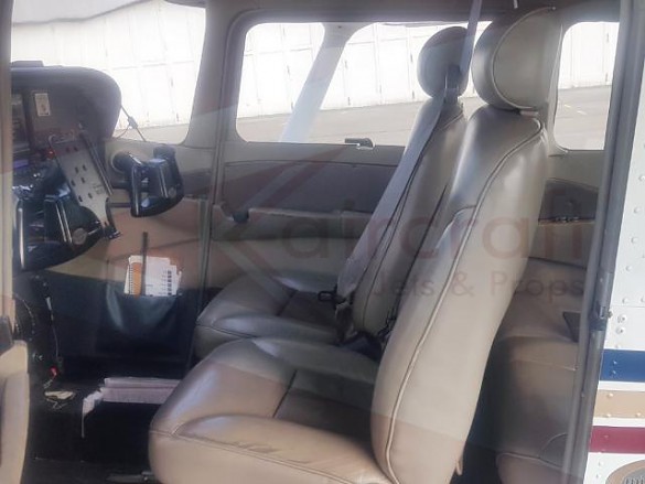 2000 CESSNA Skyhawk 172SP
