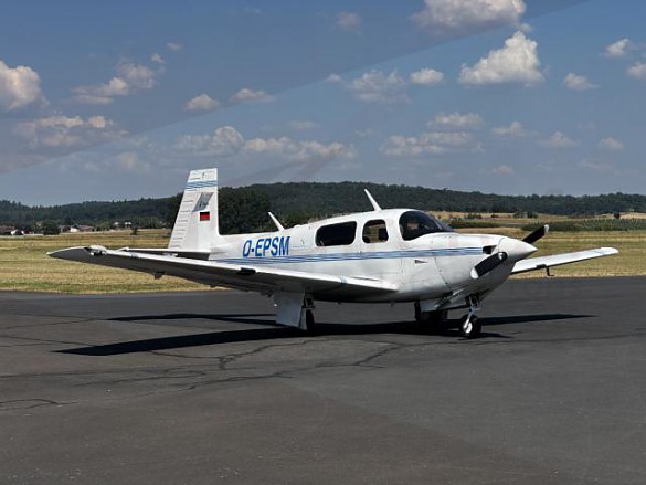1998 MOONEY Allegro
