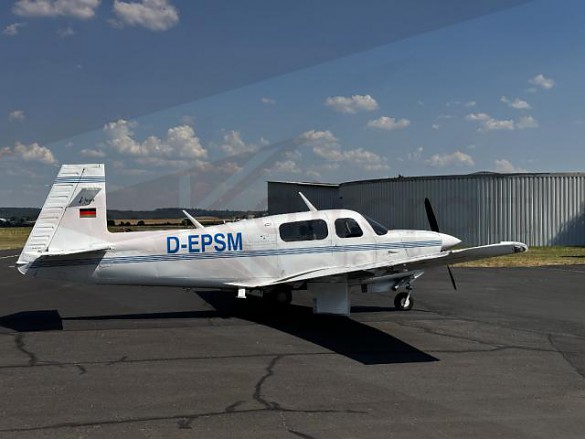 1998 MOONEY Allegro