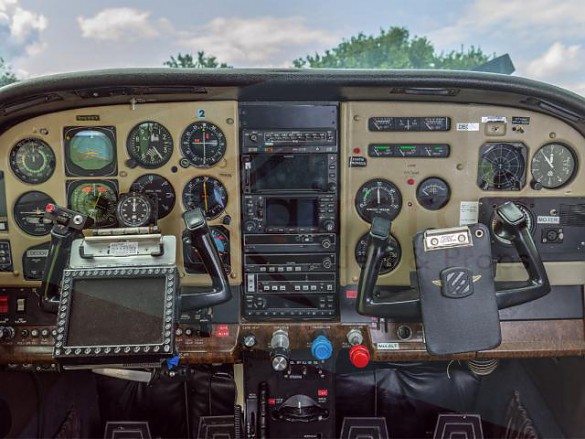 1980 CESSNA 182 Skylane FR-182-RG