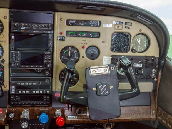 1980 CESSNA 182 Skylane FR-182-RG