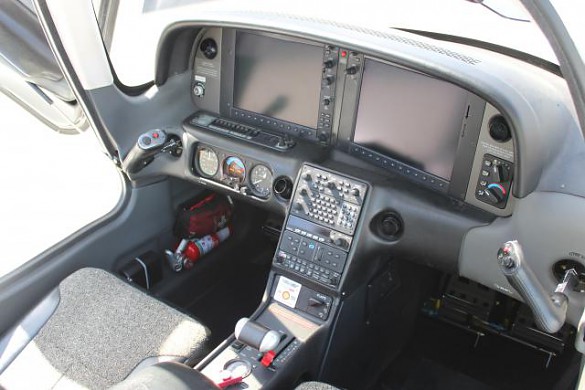 2010 CIRRUS SR-20