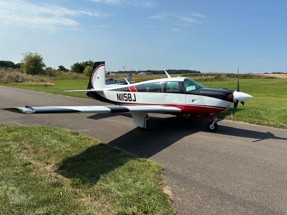 1982 MOONEY M-20J 201