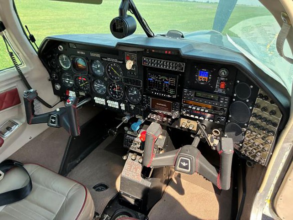 1982 MOONEY M-20J 201
