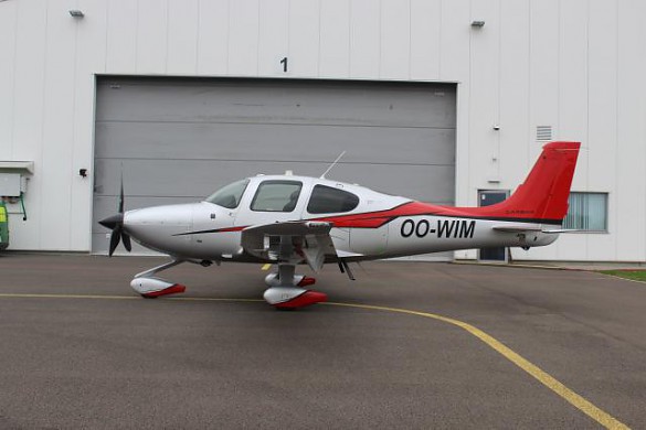 2015 CIRRUS SR-22