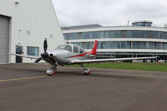 2015 CIRRUS SR-22