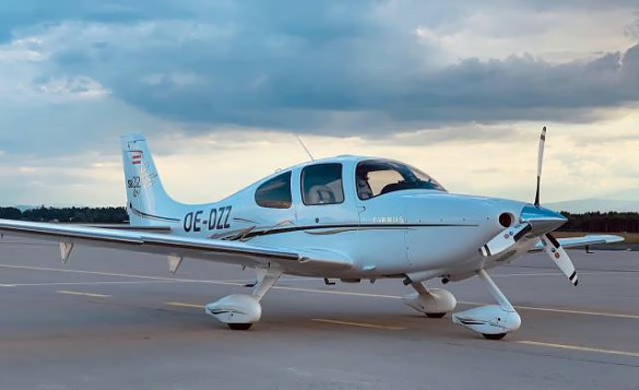 2006 CIRRUS SR-22
