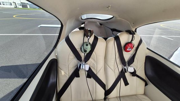 2006 CIRRUS SR-22