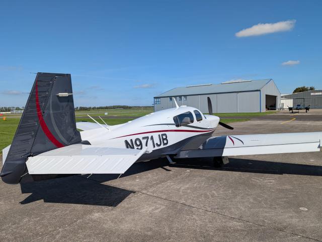 1999 MOONEY Eagle