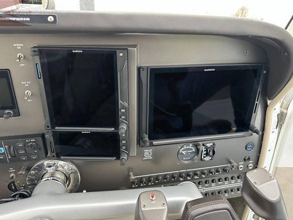 1990 BEECH 33 Bonanza