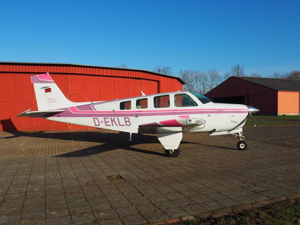 1988 BEECH A36 Bonanza