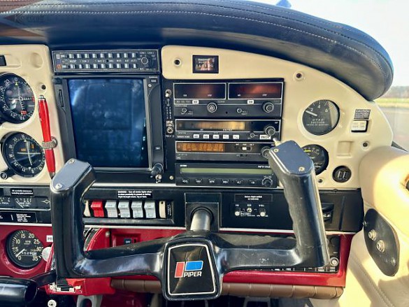 1988 PIPER PA-28-181 Archer 2