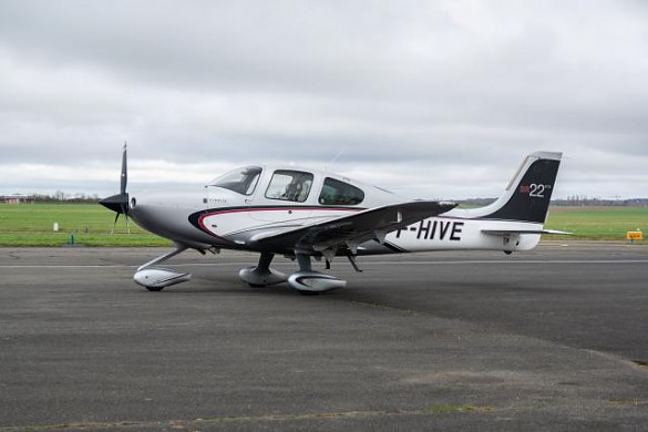 2013 CIRRUS SR-22