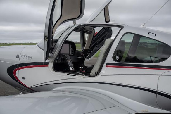 2013 CIRRUS SR-22