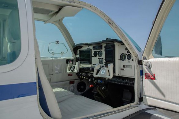 1971 BEECH Bonanza (35)