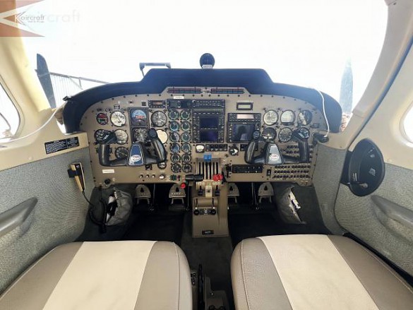 2000 PIPER PA-34 Seneca