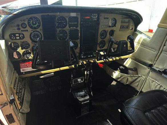 1979 CESSNA 210 Centurion