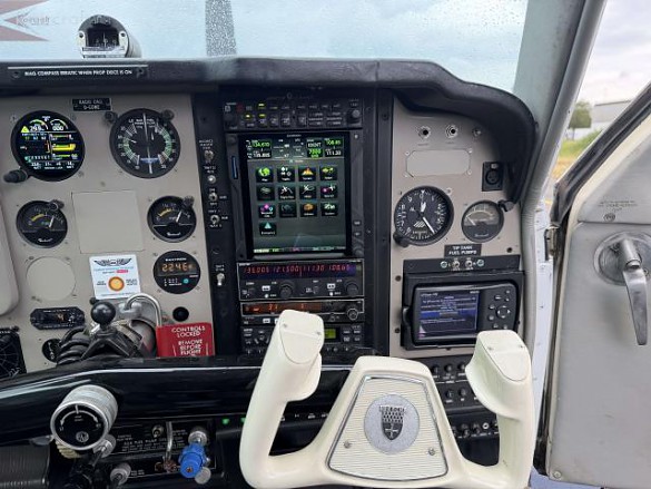 1987 BEECH 33 Bonanza F33A
