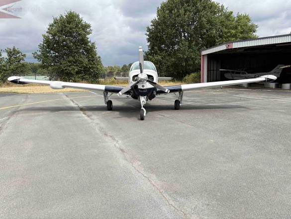 1987 BEECH 33 Bonanza F33A