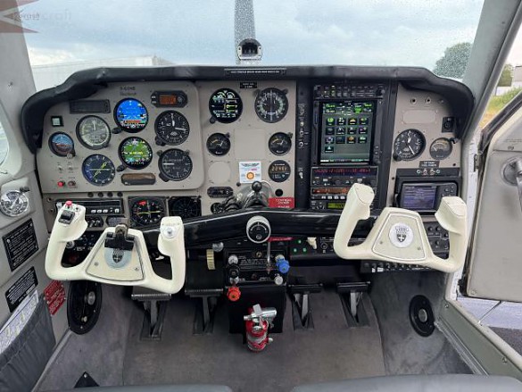 1987 BEECH 33 Bonanza F33A
